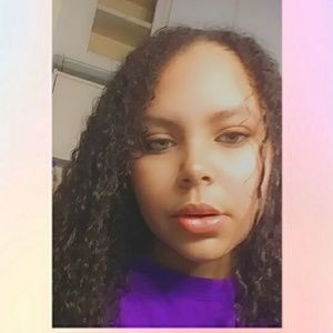 Meet your Posher, Danika